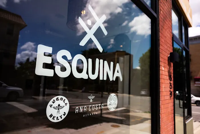 Esquina Picture 8