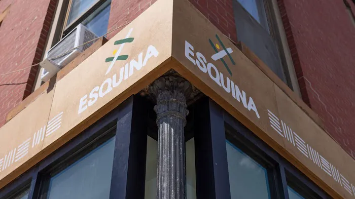 Esquina Picture 5
