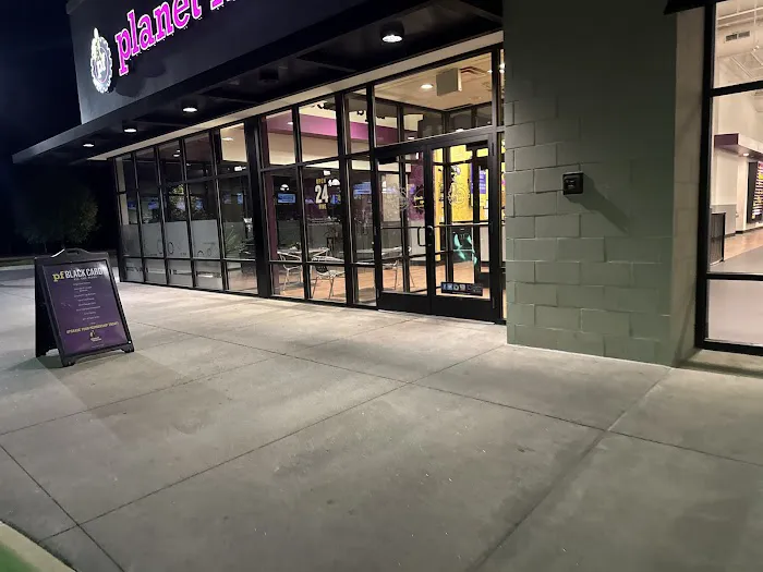 Planet Fitness Picture 7
