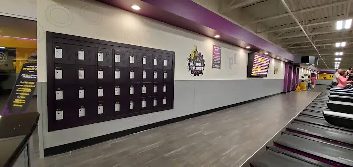 Planet Fitness Picture 9