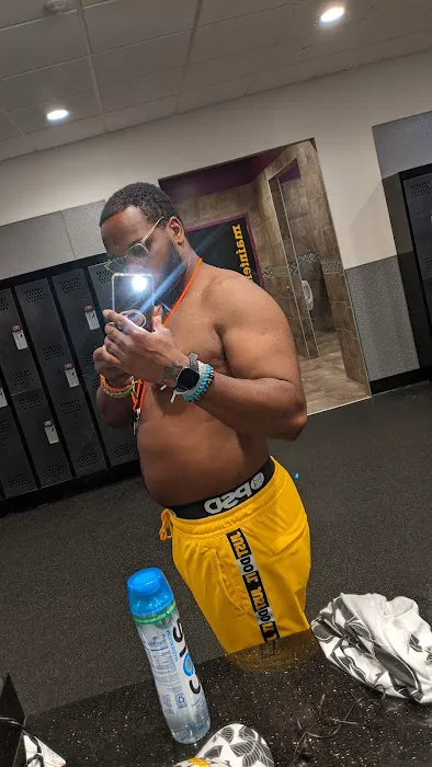 Planet Fitness Picture 1