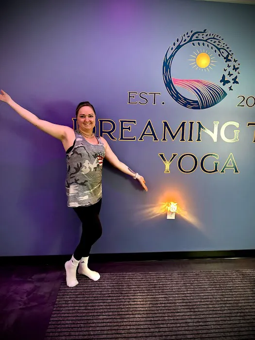 Dreaming Tree Yoga Picture 3