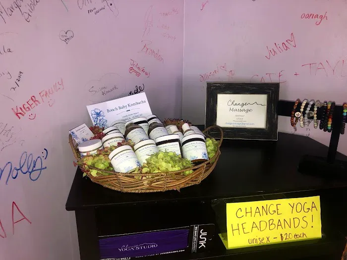 Change Yoga Studio Picture 7