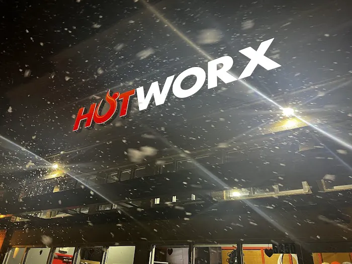 HOTWORX - Camillus, NY - West Genesee Picture 5