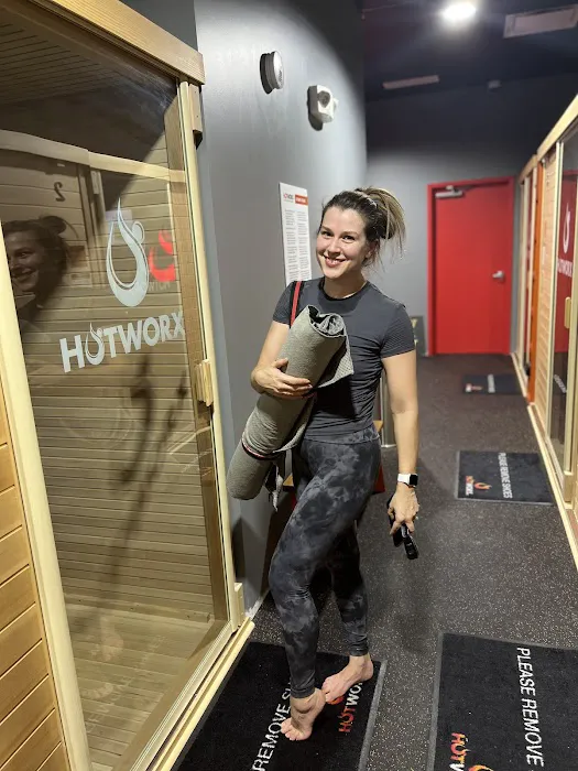HOTWORX - Camillus, NY - West Genesee Picture 2