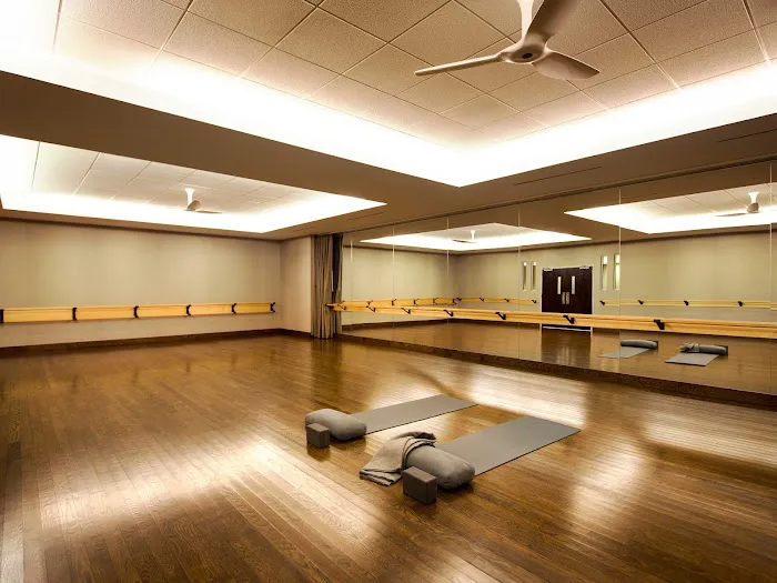 Equinox Armonk Picture 4