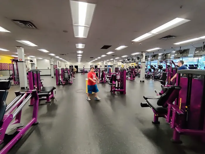 Planet Fitness Picture 5