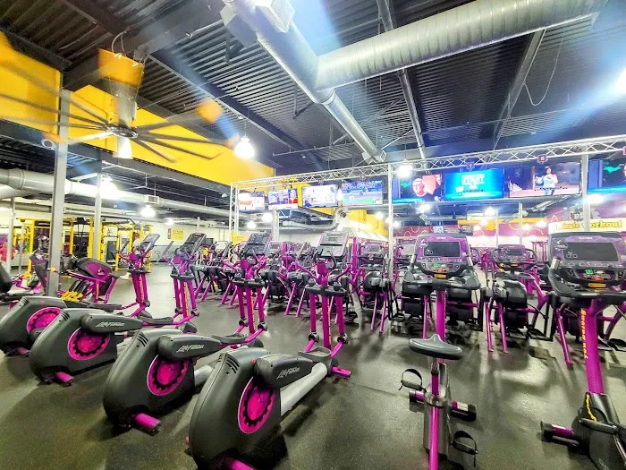 Planet Fitness Picture 5