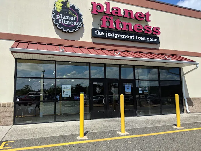 Planet Fitness Picture 7