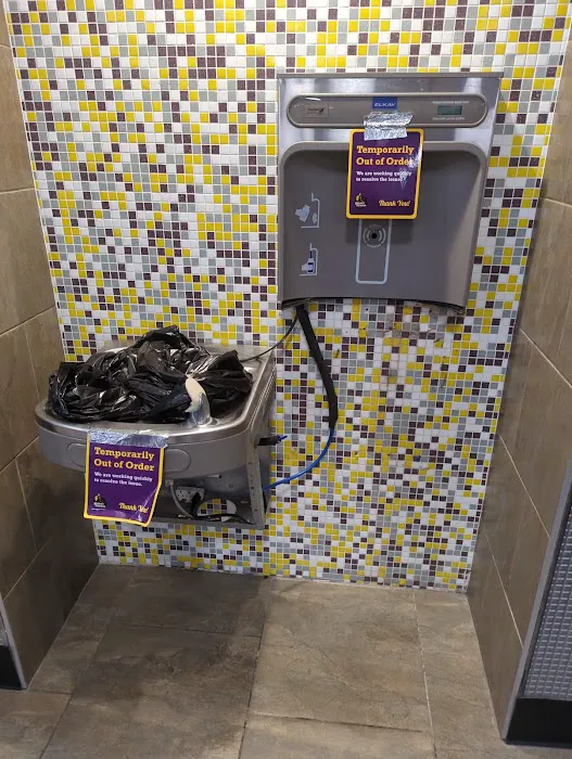 Planet Fitness Picture 9