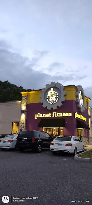 Planet Fitness Picture 7