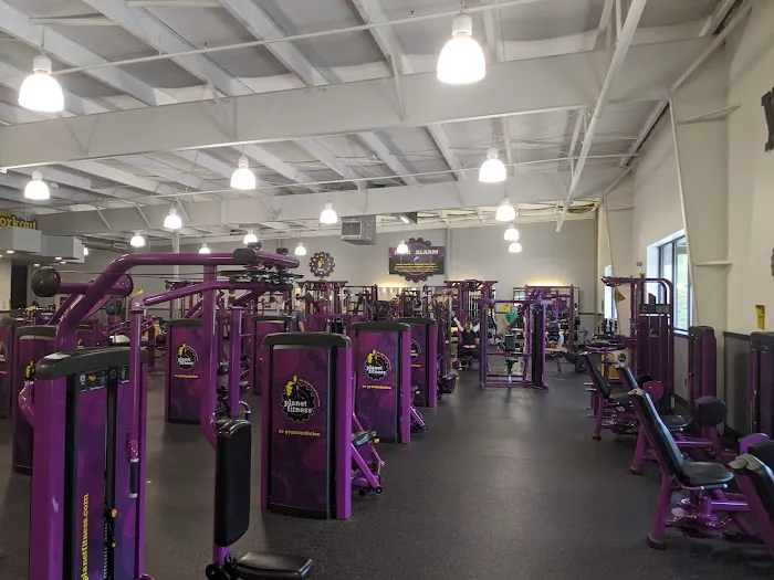 Planet Fitness Picture 6