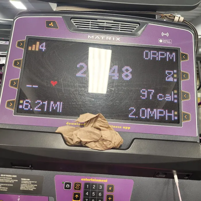 Planet Fitness Picture 4
