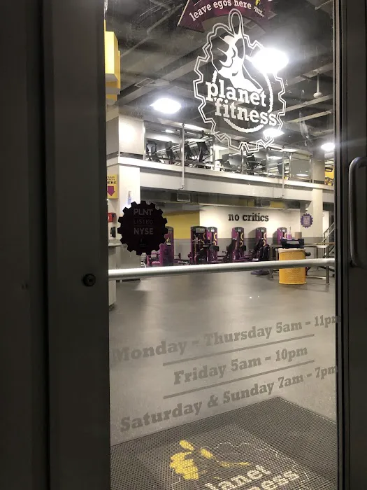 Planet Fitness Picture 1