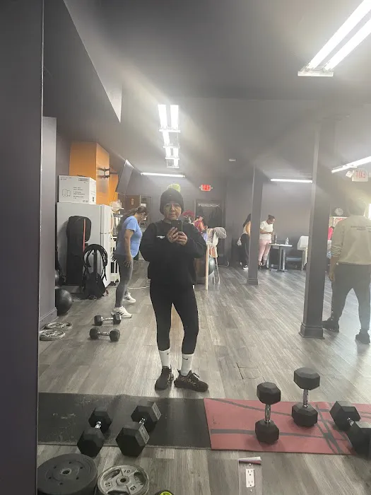 Emperiance Fitness Picture 1