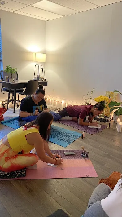 Rise & Flow Yoga, Healing & Wellness Studio Picture 5