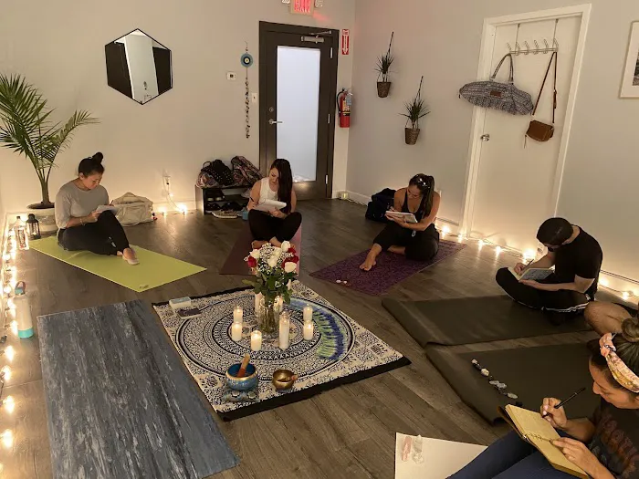 Rise & Flow Yoga, Healing & Wellness Studio Picture 8