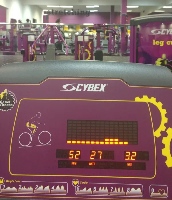 Planet Fitness Picture 6