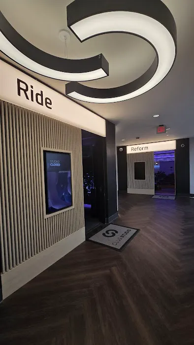 Club Studio Picture 10