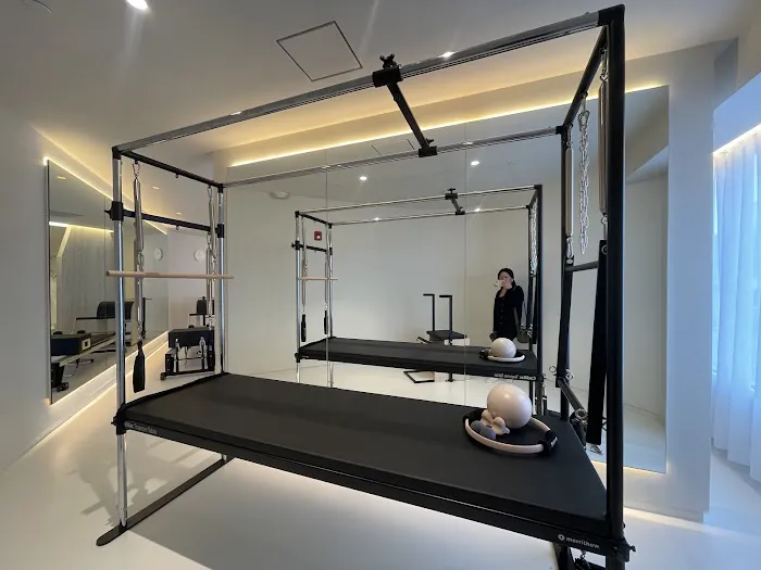 Figure8 Pilates Studio Picture 6
