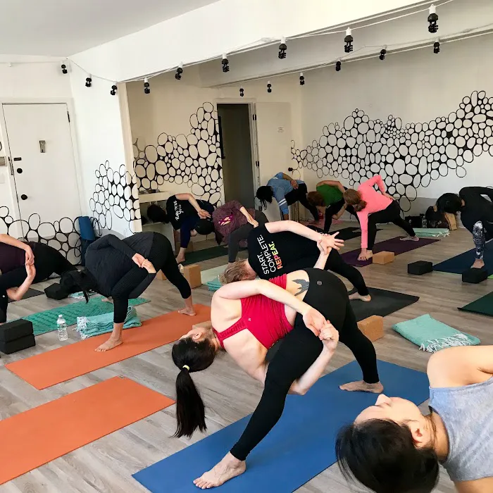 Pure Bliss Yoga Picture 2
