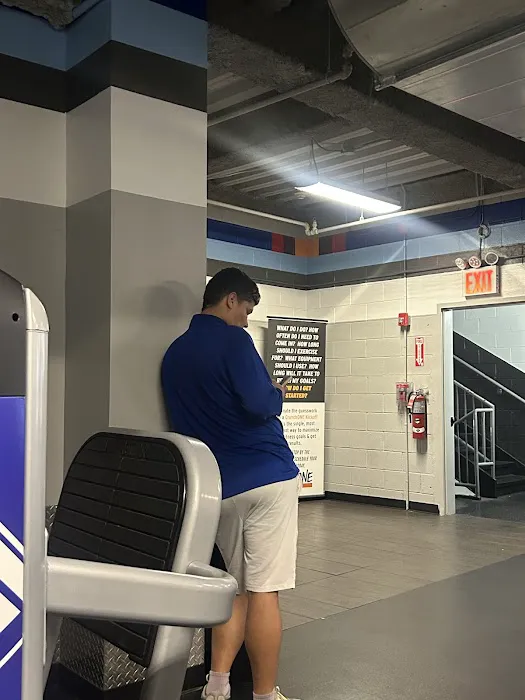 Crunch Fitness - Flatbush Picture 2