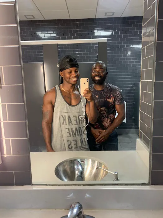 Planet Fitness Picture 7