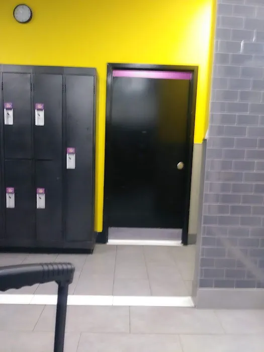 Planet Fitness Picture 6
