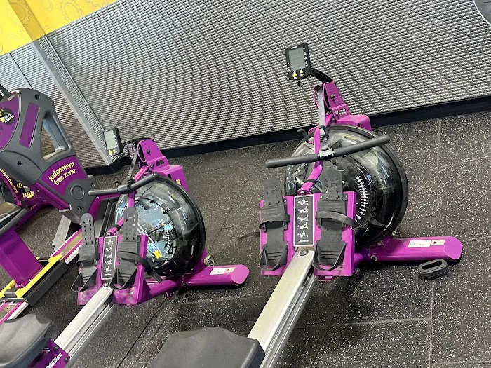 Planet Fitness Picture 3