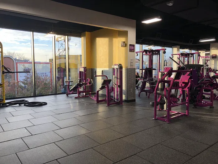 Planet Fitness Picture 1