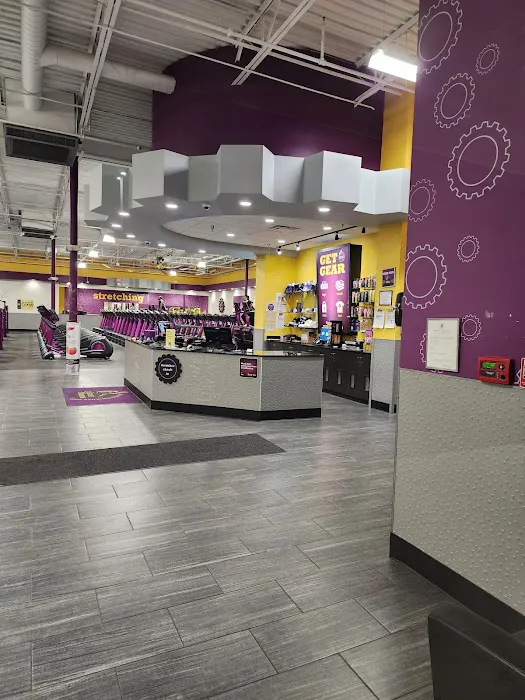 Planet Fitness Picture 10