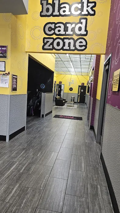 Planet Fitness Picture 7