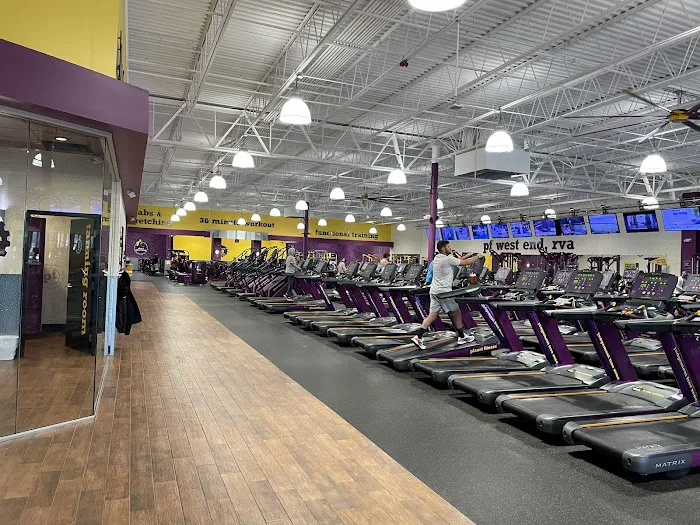 Planet Fitness Picture 1