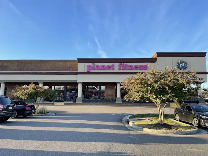 Planet Fitness Picture 7