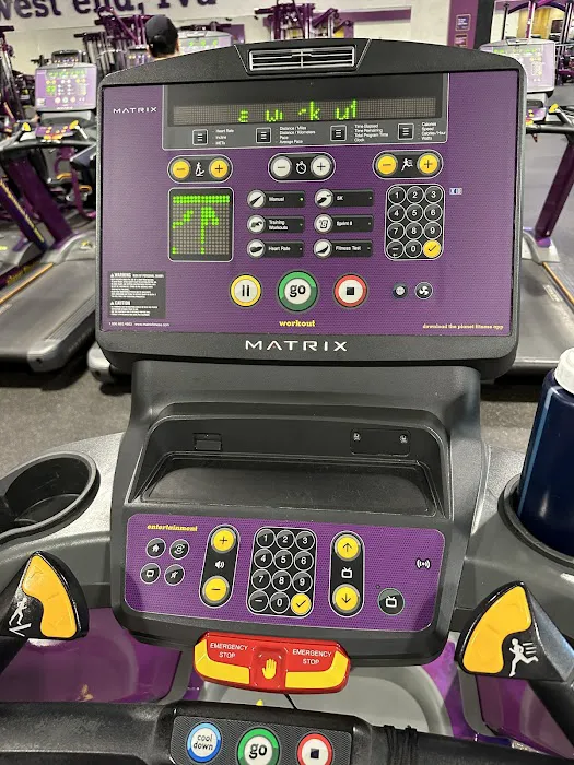 Planet Fitness Picture 9