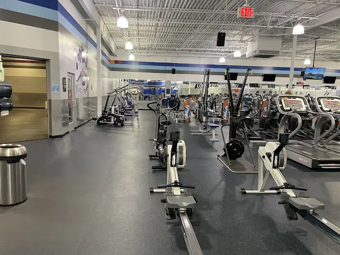 Crunch Fitness - West End Picture 1