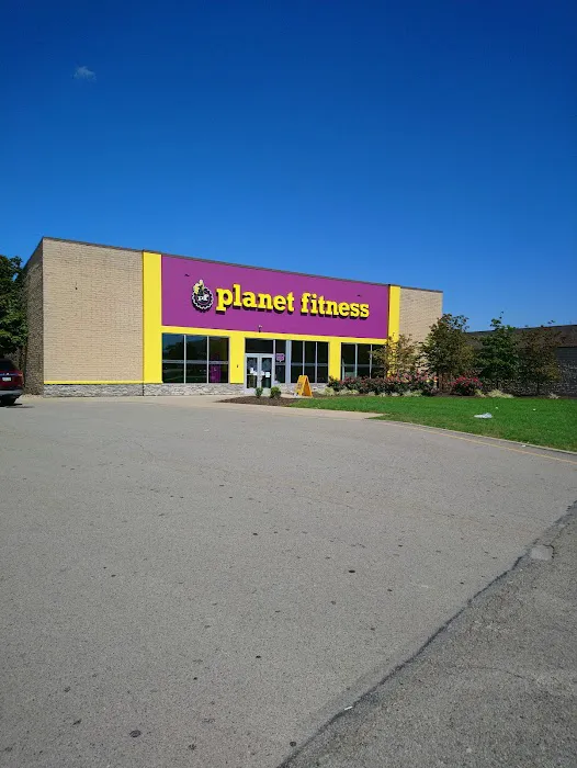 Planet Fitness Picture 8