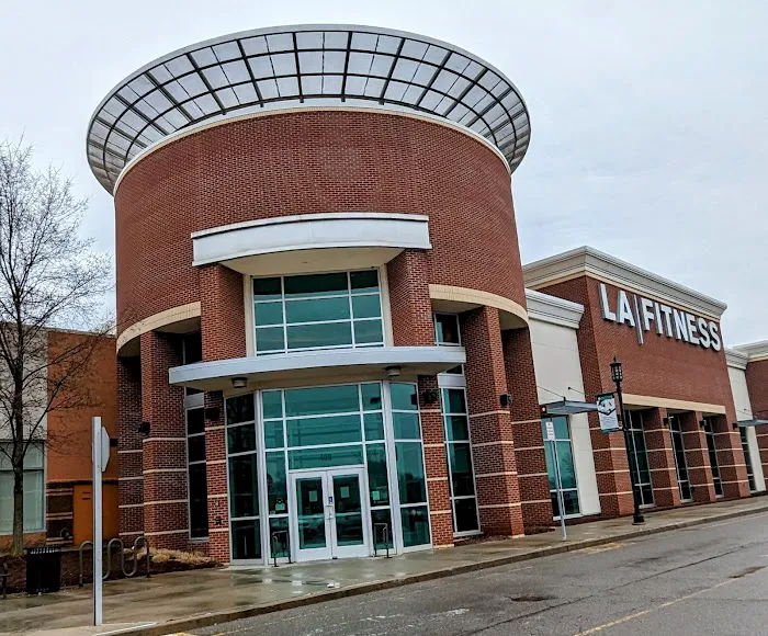 LA Fitness Picture 5