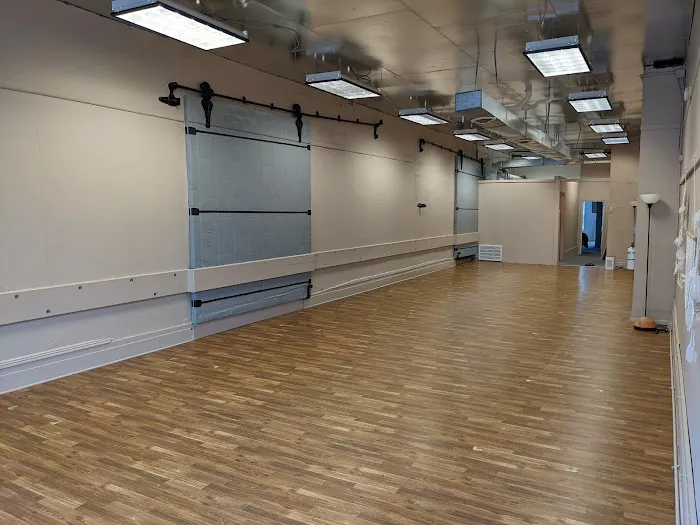 Downtown Yoga Loft Picture 2