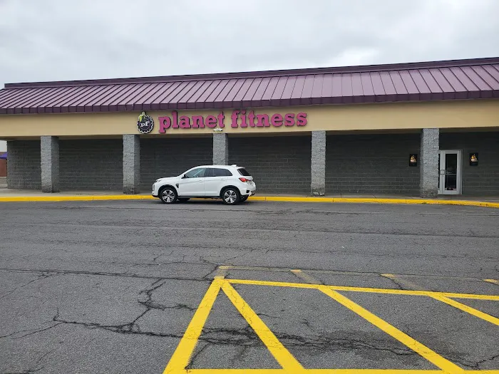 Planet Fitness Picture 7
