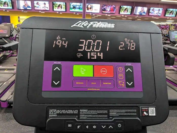 Planet Fitness Picture 10