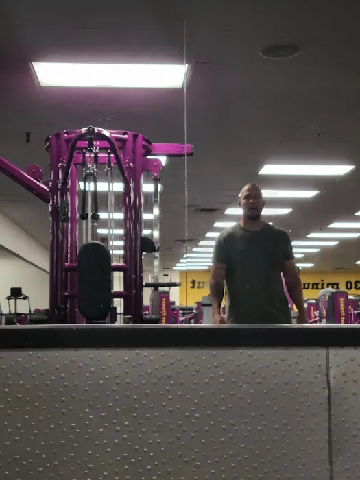 Planet Fitness Picture 6