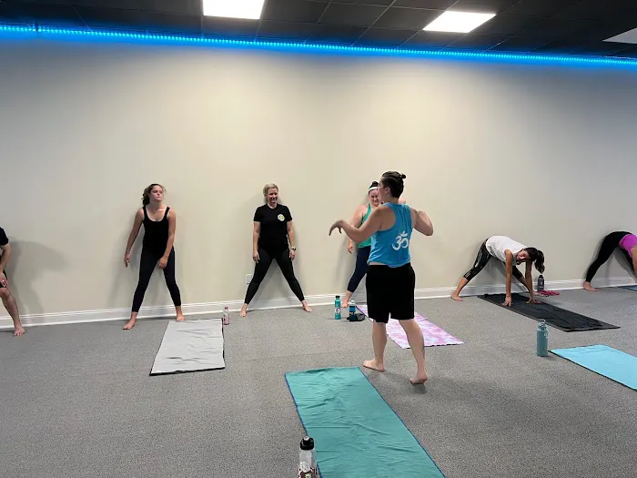 Full Circle Hot Yoga Picture 2