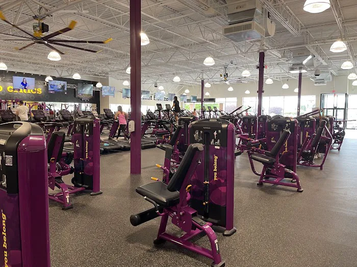 Planet Fitness Picture 10