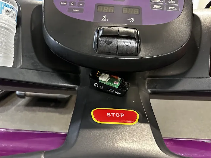 Planet Fitness Picture 10