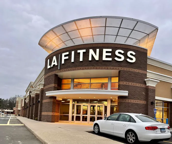 LA Fitness Picture 7