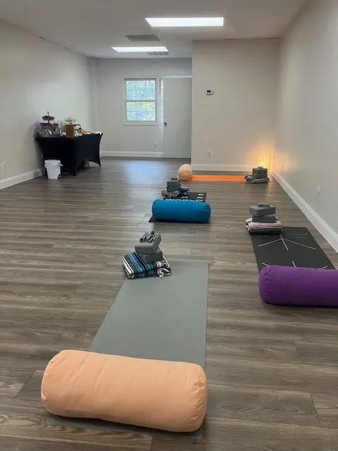 AT Sangha Yoga Bethany Picture 4