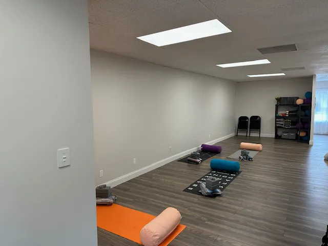 AT Sangha Yoga Bethany Picture 2