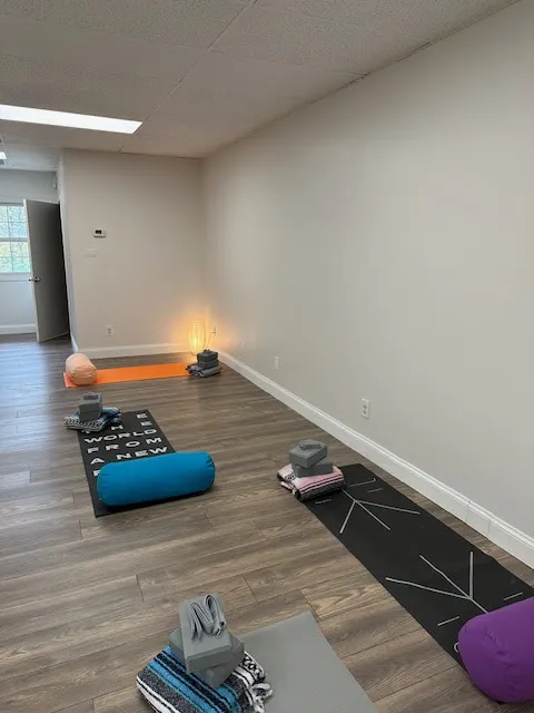 AT Sangha Yoga Bethany Picture 1