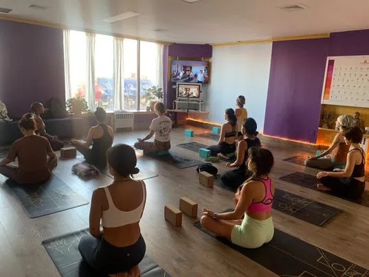 Atmananda Yoga International Picture 2